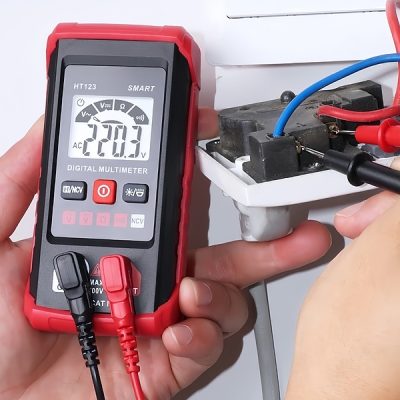 Ručni digitalni voltmetar | AMPTRON